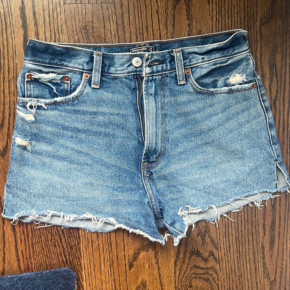 Size 4 (27) Abercrombie Jeans